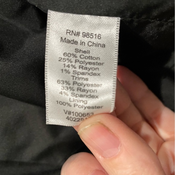 Coldwater Creek Black Blazer with Tan Trim 20-22 - Picture 6 of 6